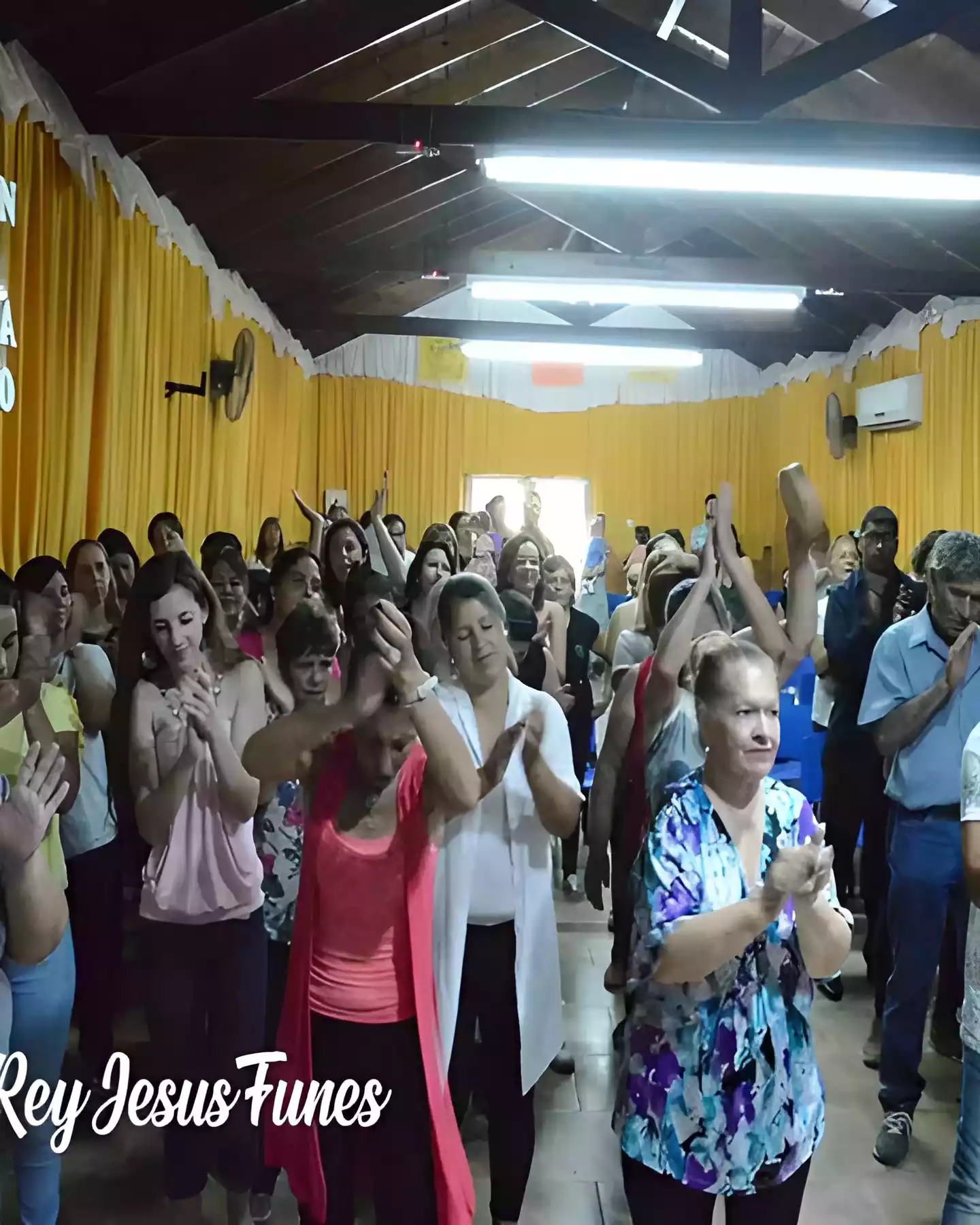 Iglesia El Rey Jesús de Funes